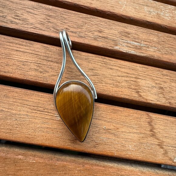 Tear-Drop Amber Pendant With Silver Wire Wrap Design - Picture 3 of 4